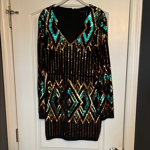 Black Sequin Geometric Dress - Picture 2 of 2